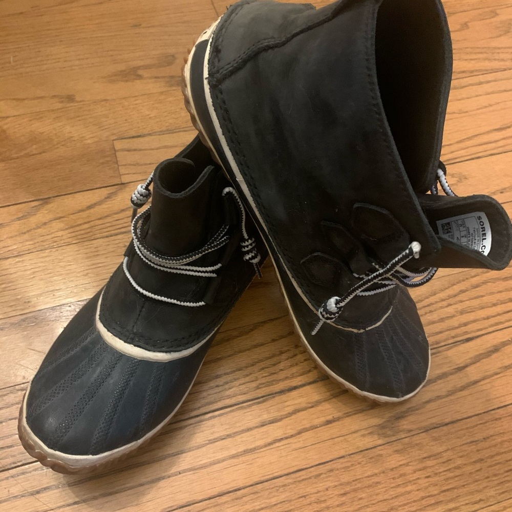 Sorel Out and About Boots
